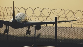 Skycop: 5 najdziwniejszych wielkanocnych tradycji dla podróżników Podróże, LIFESTYLE - Obchodzisz Wielkanoc? Być może wydaje Ci się, że te święta wszędzie wyglądają podobnie. Nic bardziej mylnego. Firma Skycop wybrała 5 najdziwniejszych tradycji wielkanocnych w Europie, o których powinni wiedzieć podróżnicy i poszukiwacze przygód.