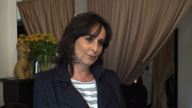 Anna Korcz: Na te święta uciekam, i to kawałek drogi, do mojej córki. Pierwszy raz Wielkanoc spędzimy poza domem Gwiazdy, LIFESTYLE - Aktorka przywiązuje dużą wagę do tradycji, dlatego uważa, że święta powinny być spędzane w gronie najbliższych. Tym razem nie będzie jednak celebrować Wielkanocy w swoim domu, tylko wraz z córką, która studiuje w Londynie. Z kolei na majówkę, artystka zaprasza do swojego Zacisza, położonego nad malowniczą rzeką Wkrą. W Pomiechówku nie zabraknie atrakcji, bo jak podkreśla jest to idealne miejsce na rodzinny piknik, ognisko, spacery czy przejażdżkę rowerem.