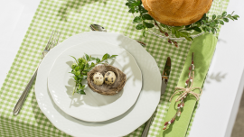 Wielkanoc w stylu slow - dekoracje przygotujesz bez wychodzenia z domu! Dom, LIFESTYLE - Budząca się do życia wiosna skutecznie zachęca, by naturalne akcenty wykorzystać również podczas tworzenia świątecznego wystroju wnętrz. Sprawdź pomysły na aranżacje, które sprawią, że tegoroczna Wielkanoc stanie się przyjazna naturze! Zdradził je Homebook.pl.